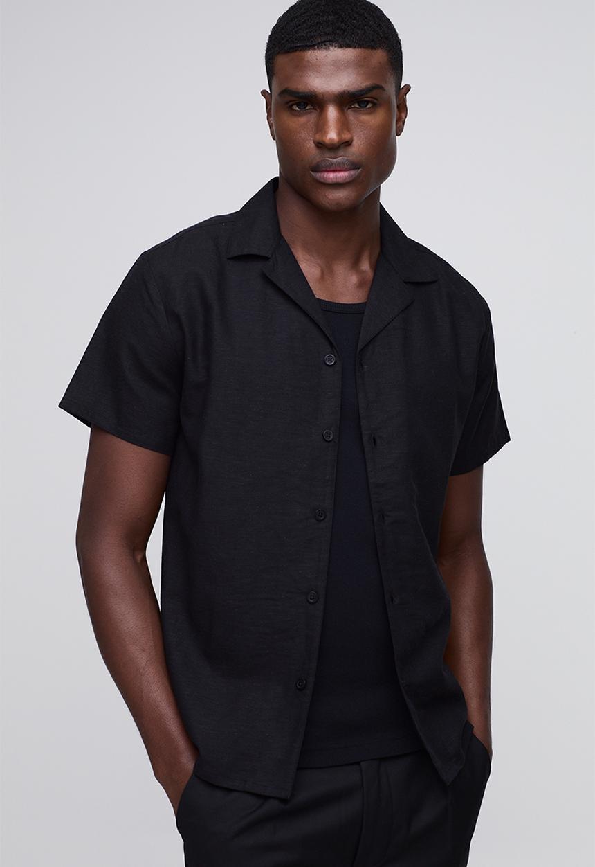 boohooMAN - Regular Fit Revere Linen Blend Short Sleeve Shirt - black