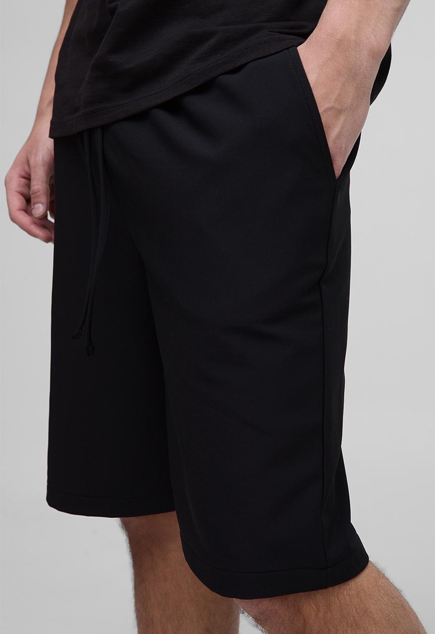 boohooMAN - Elasticated Waist Relaxed Technical Stretch Shorts - black