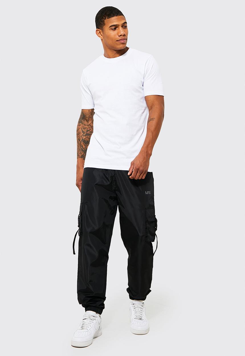 boohooMAN - Elasticated Waist Man Shell Cargo Jogger - Black