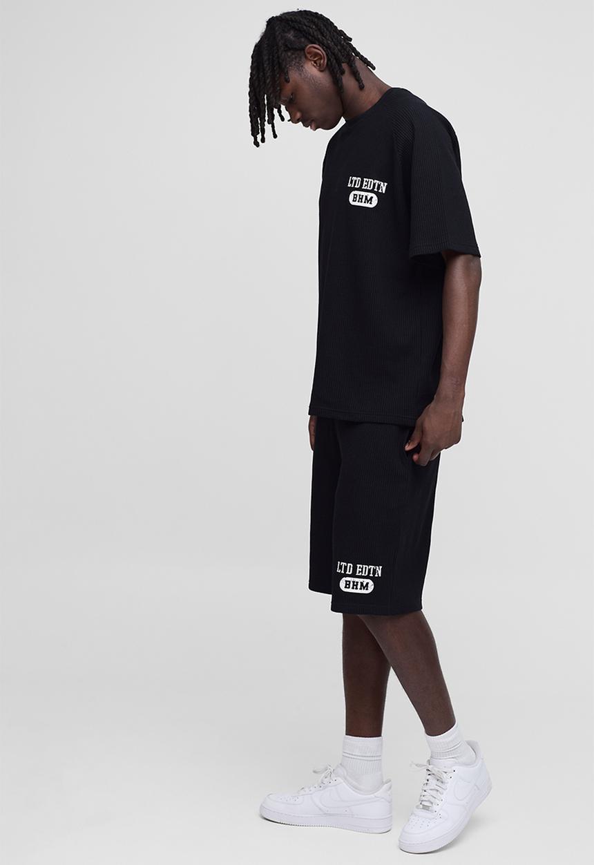 boohooMAN - Oversized Raglan Waffle Print T-Shirt - black