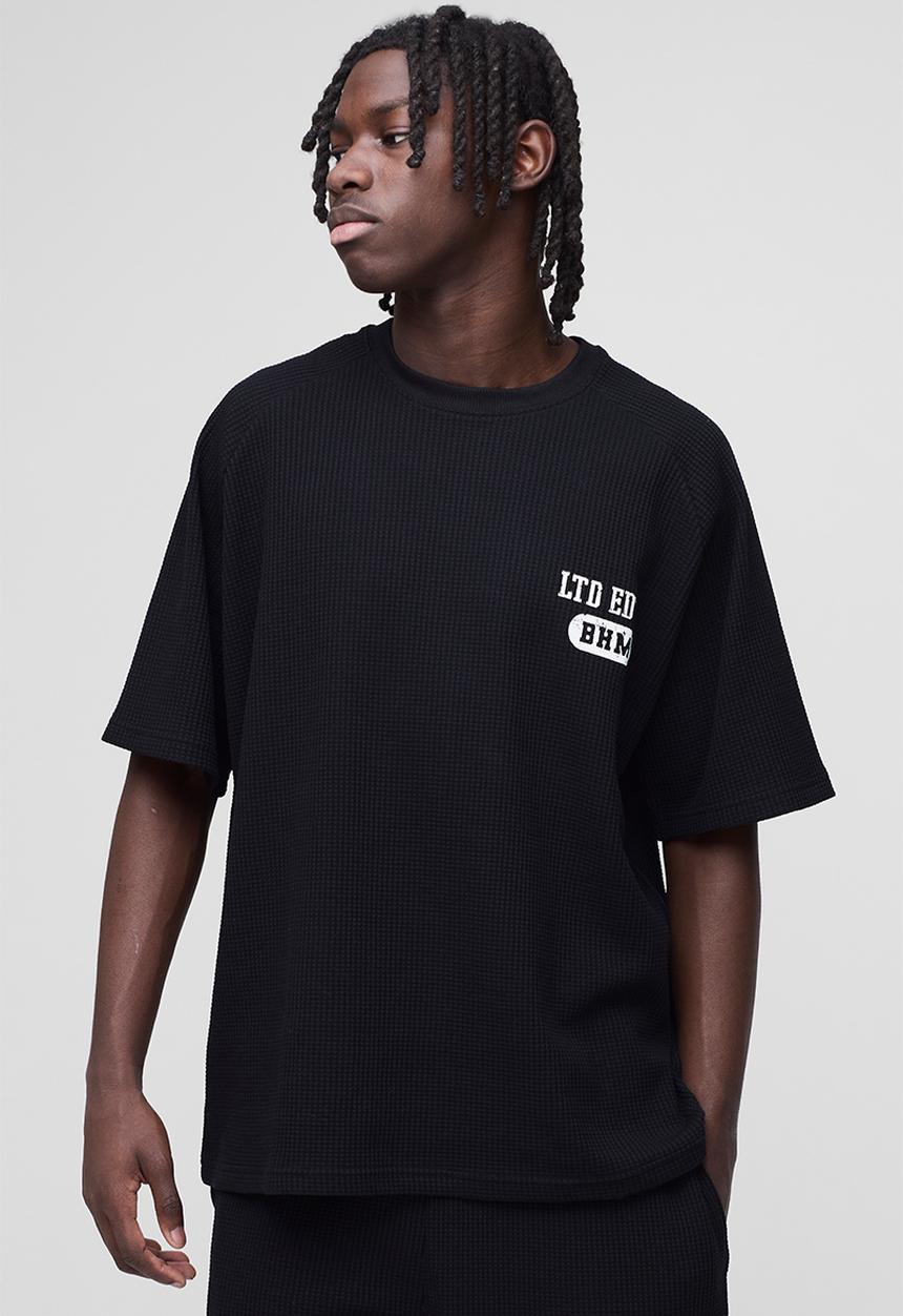boohooMAN - Oversized Raglan Waffle Print T-Shirt - black