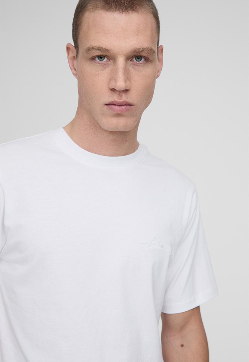 boohooMAN - Regular Fit Bm Signature Embroidered Crew Neck T-shirt - White