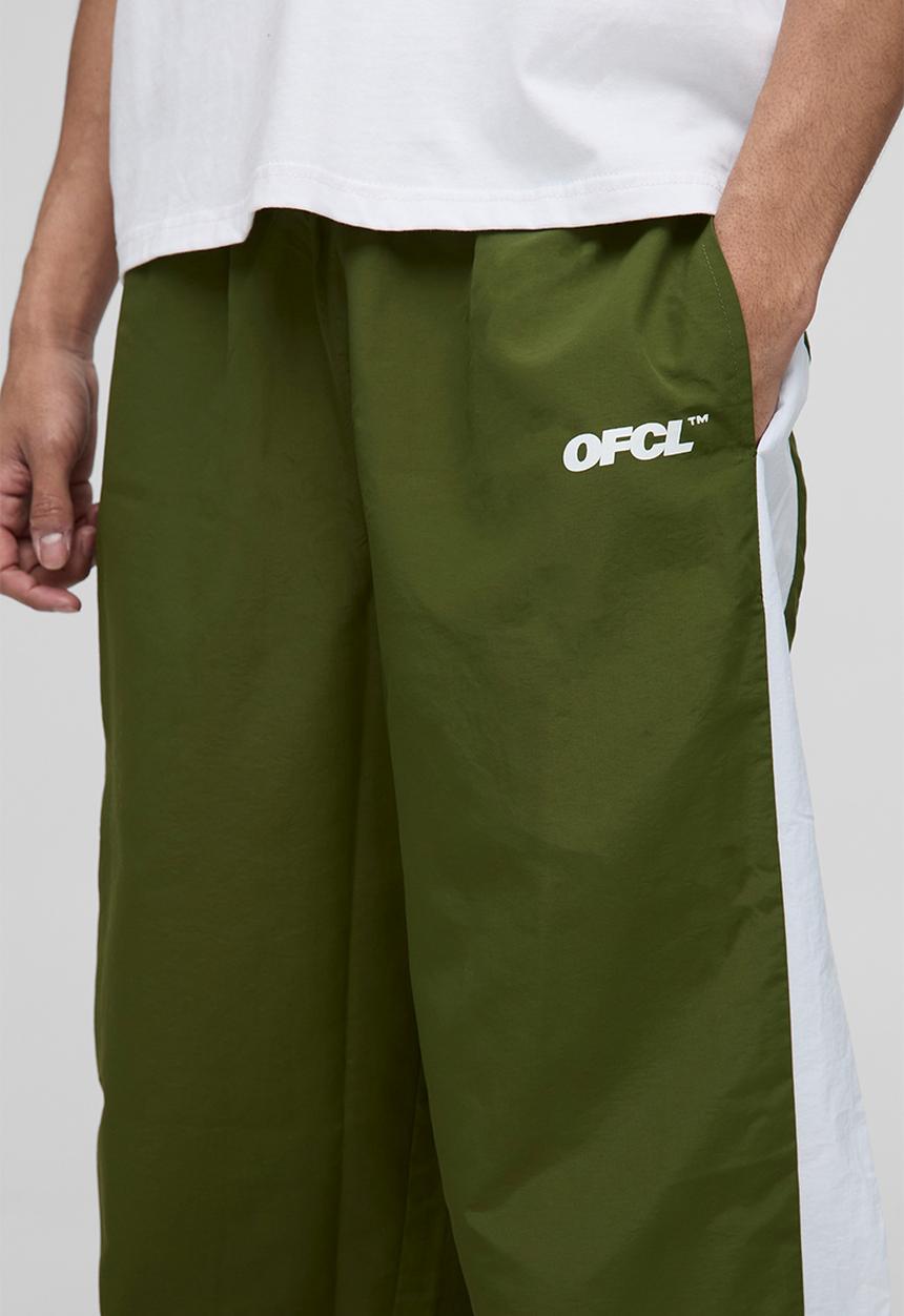 boohooMAN - OFCL Side Panel Parachute Pants - Green