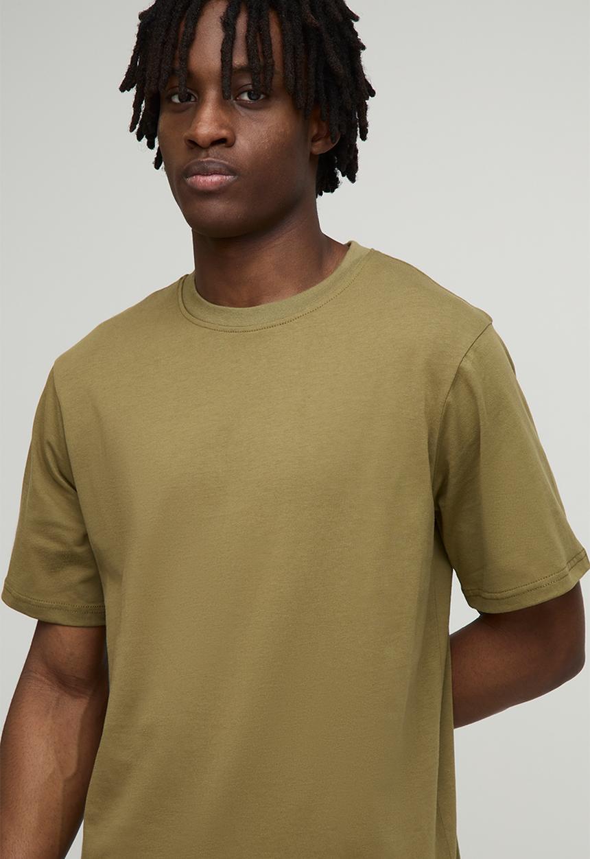 boohooMAN - Regular Fit Basic Crew Neck T-shirt - Olive