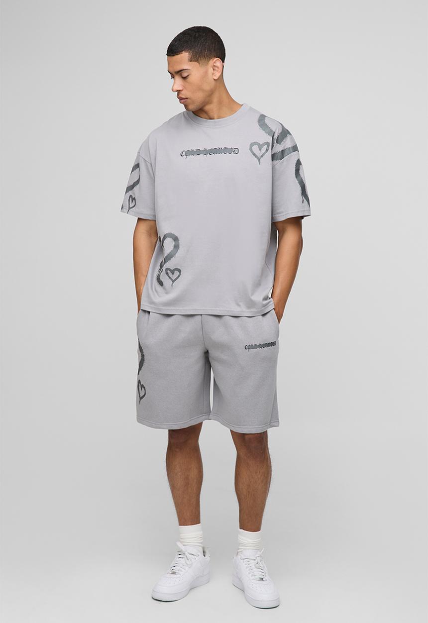 boohooMAN - Oversized Boxy All Over Heart Printed T-Shirt And Short Set - Slate Grey