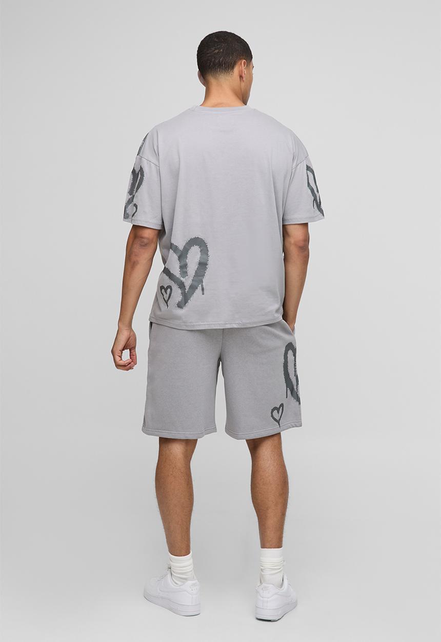 boohooMAN - Oversized Boxy All Over Heart Printed T-Shirt And Short Set - Slate Grey