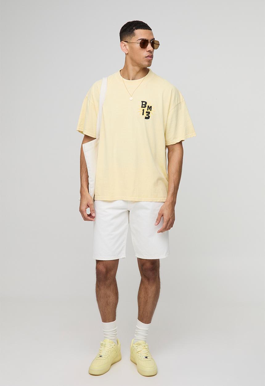 boohooMAN - Oversized Extended Neck Washed Saint Tropez Graphic T-Shirt - Lemon