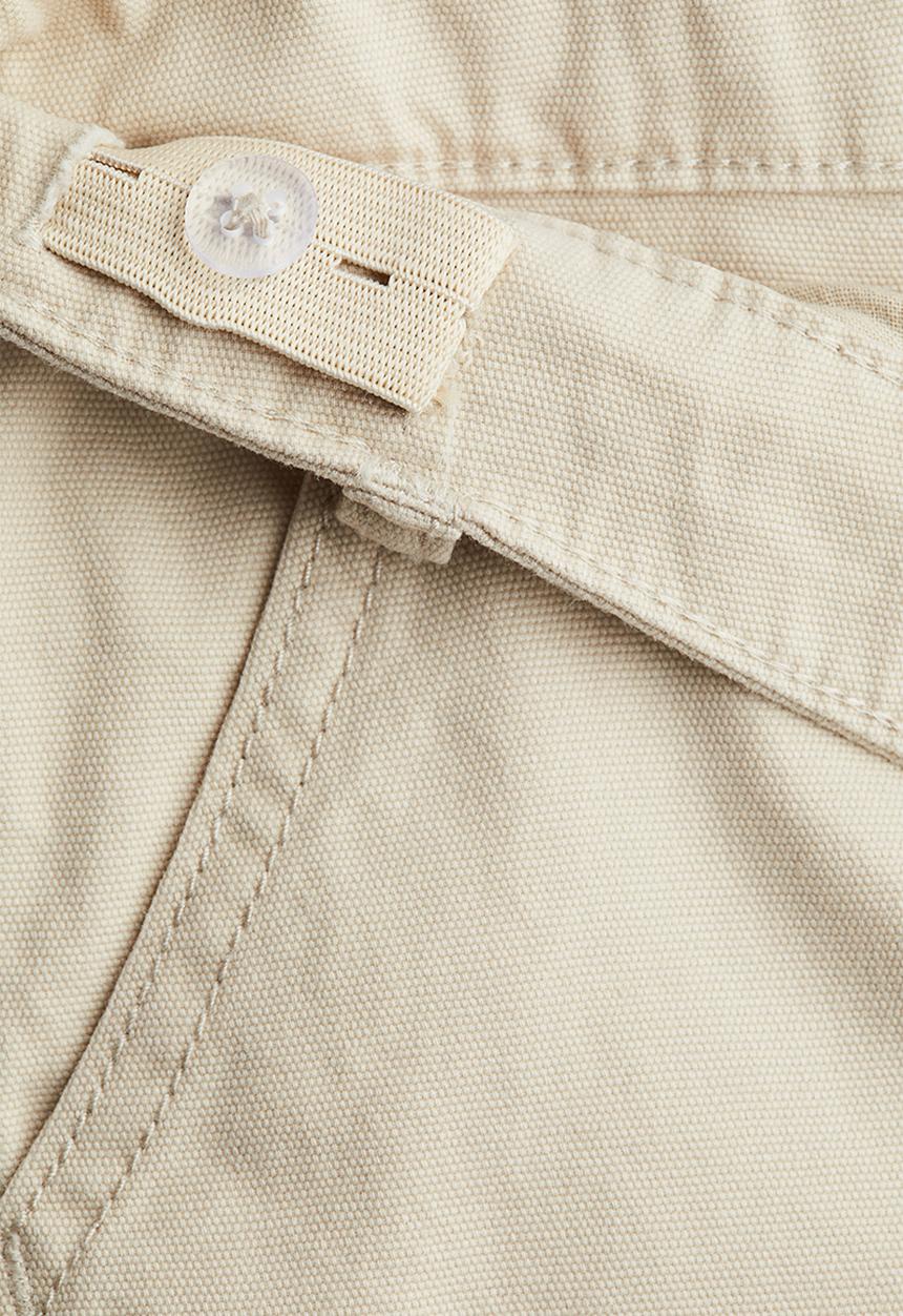 H&M - Carpenter shorts - light beige