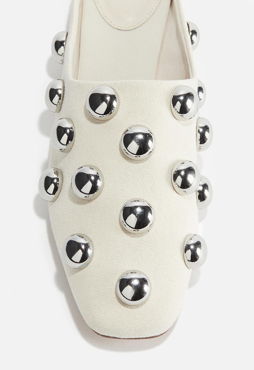 H&M - Embellished mules - cream/silver-coloured 