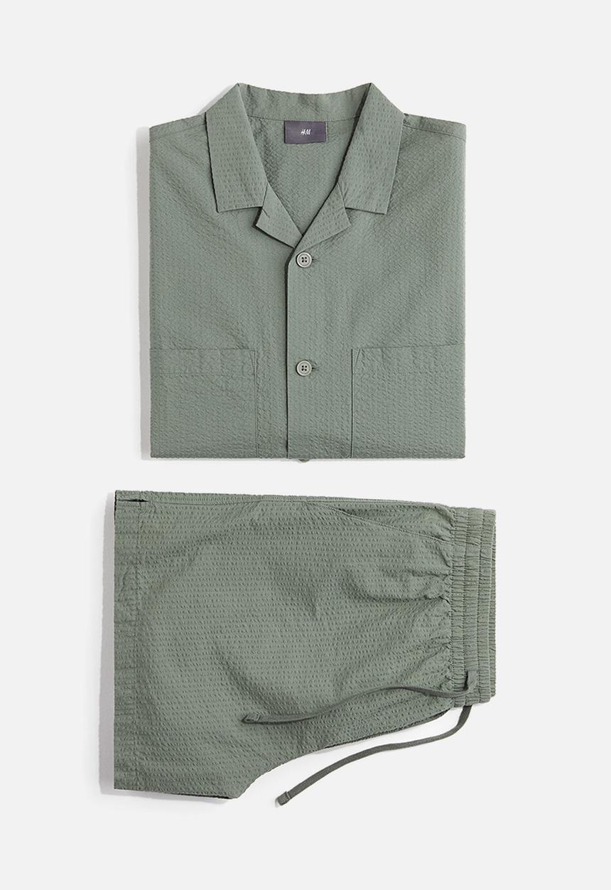 H&M - Seersucker pyjama shirt and shorts - green