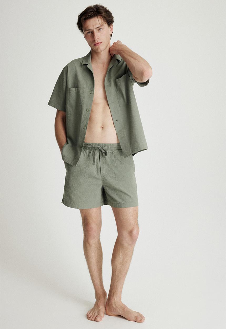 H&M - Seersucker pyjama shirt and shorts - green