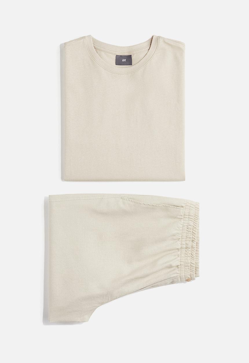 H&M - Linen-blend pyjama t-shirt and shorts - light beige