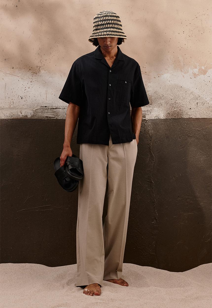 H&M - Regular fit resort shirt - black