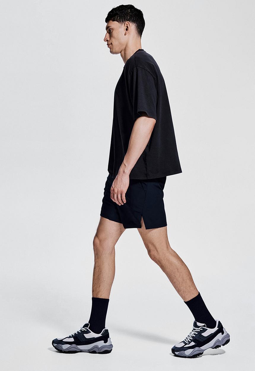 H&M - Boxy-style sports top with drymove™ - black