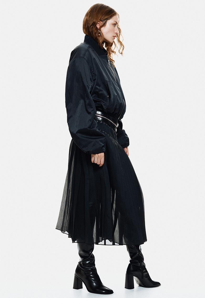 H&M - Eyelet-detail plissé skirt - black