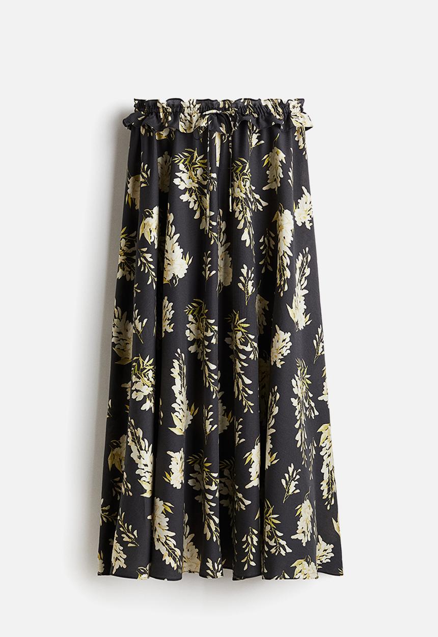 H&M - Frill-trimmed maxi skirt - black/floral 