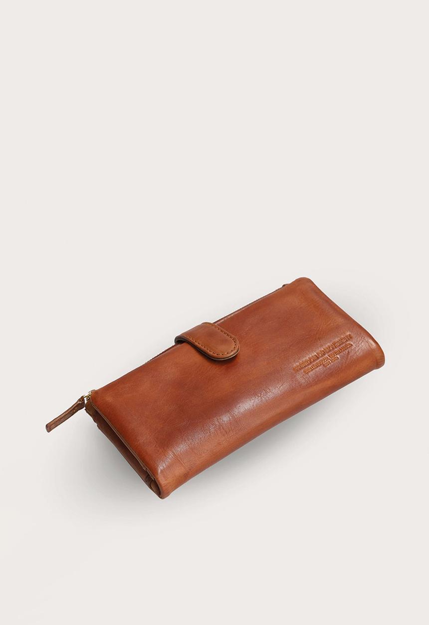 Freedom of Movement - Ladies Clip Wallet - Pecan