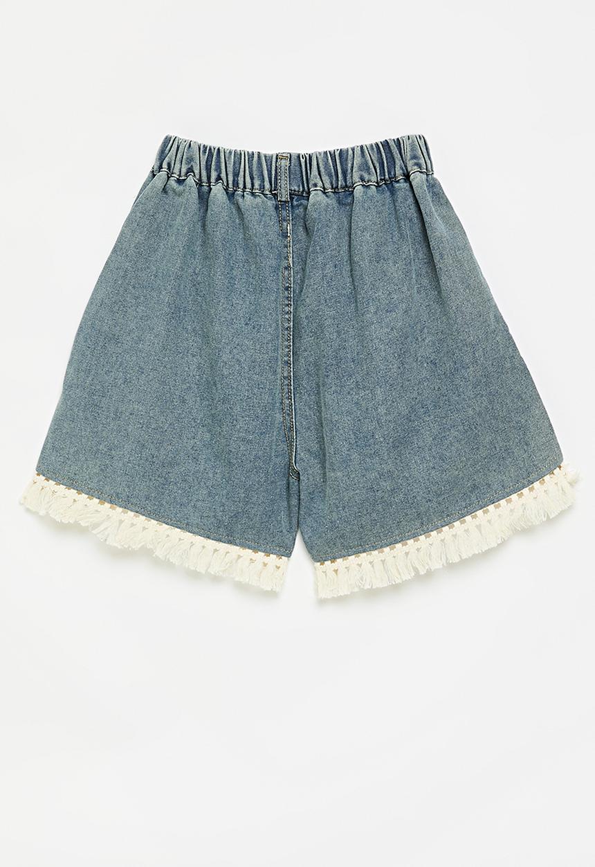 Pop Candy - Panelled denim shorts with fringed hem - blue