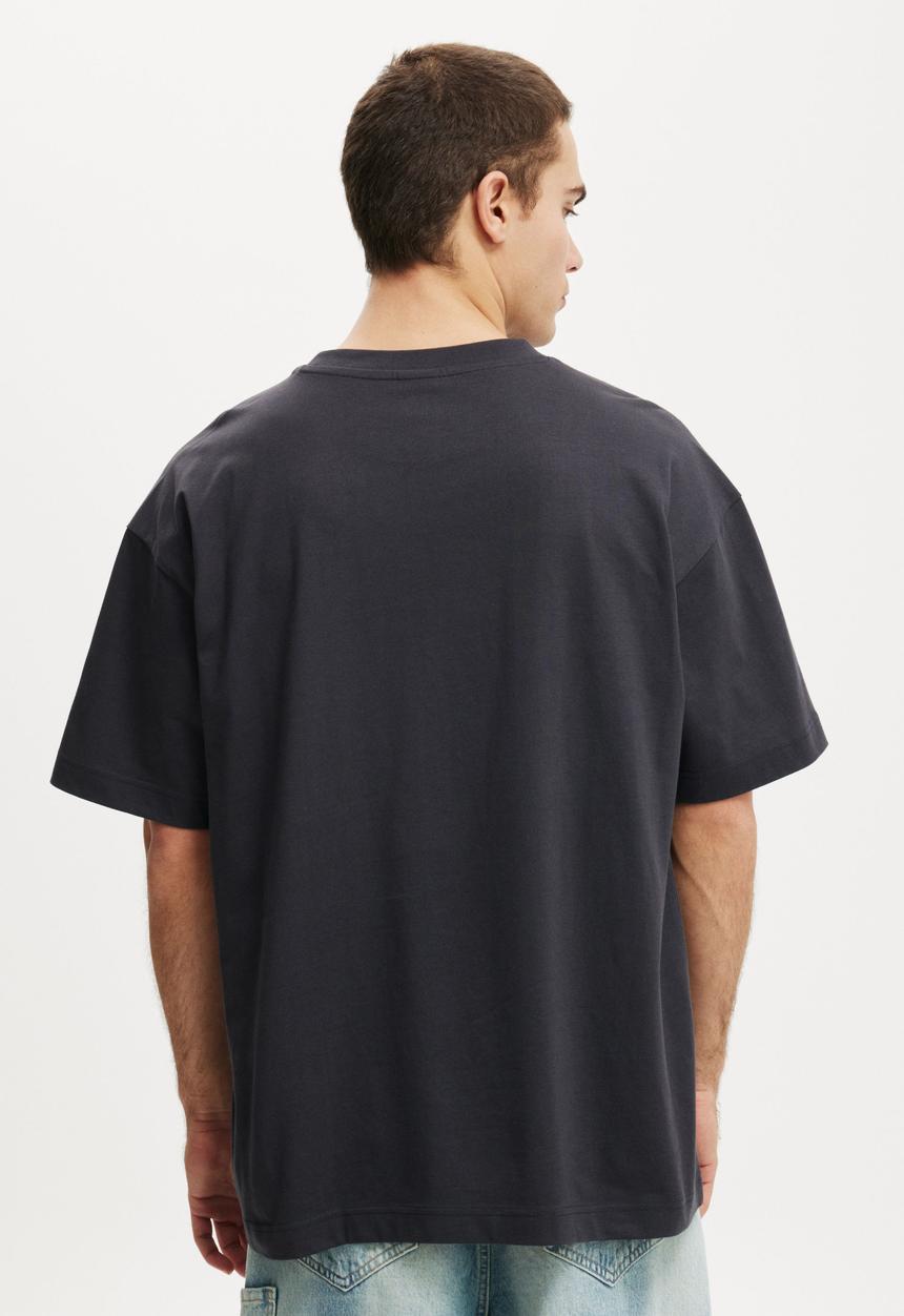 Cotton On - Box Fit Graphic T-shirt - Ink Navy/Own Luck