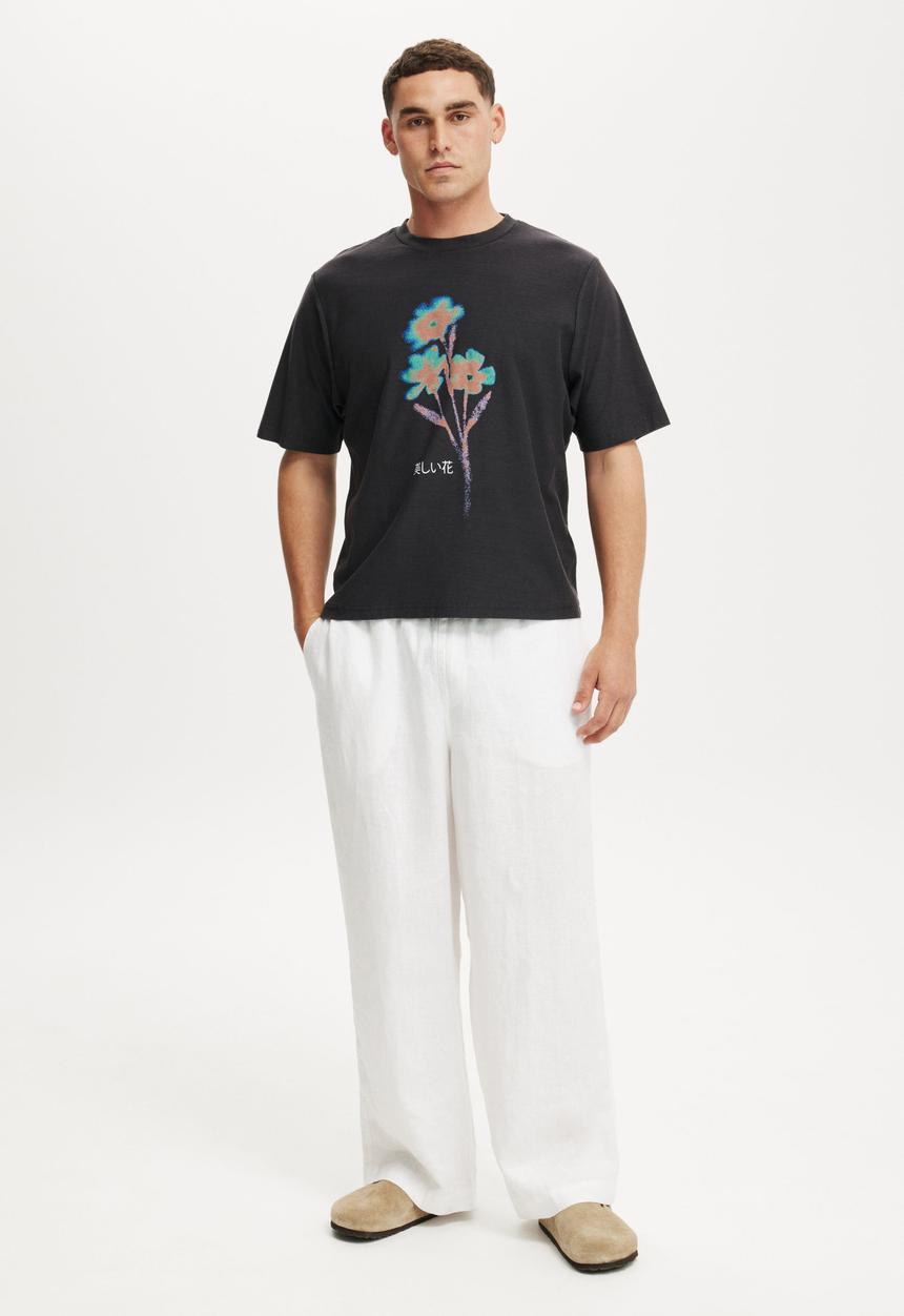 Cotton On - Cropped Fit Graphic T-shirt - Washed Black/Floral Beauty