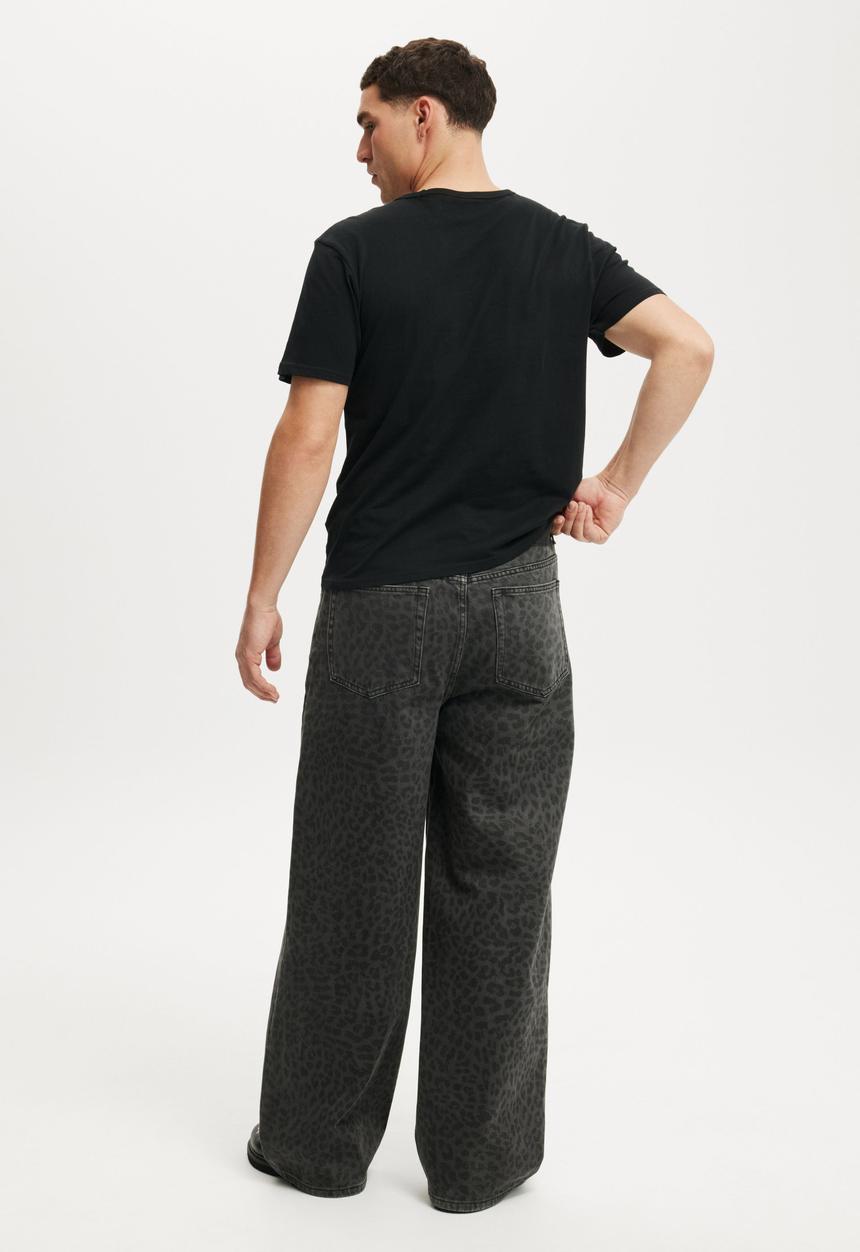 Cotton On - Super Baggy Jean - Textured Leopard Overdye