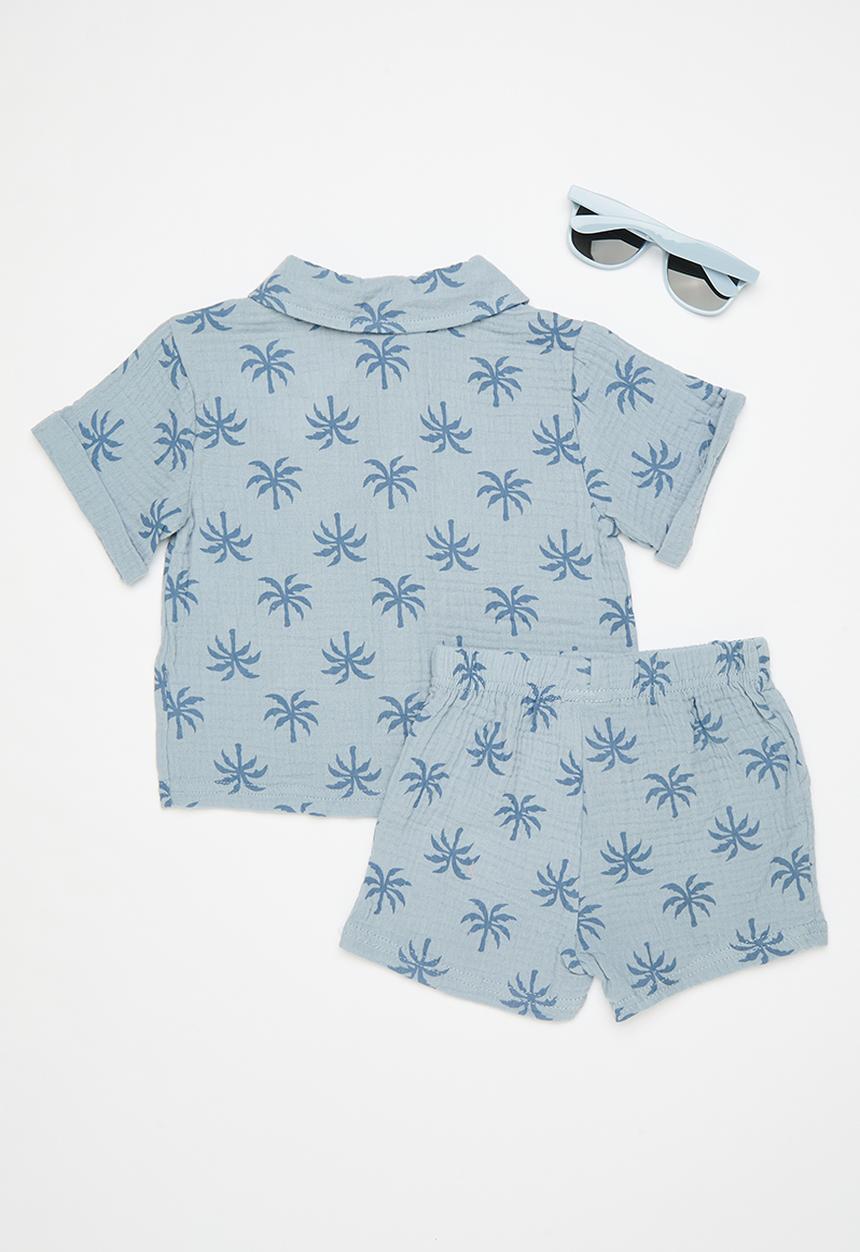 Pop Candy - Palm tree printed shirt & shorts with sunnies - misty blue