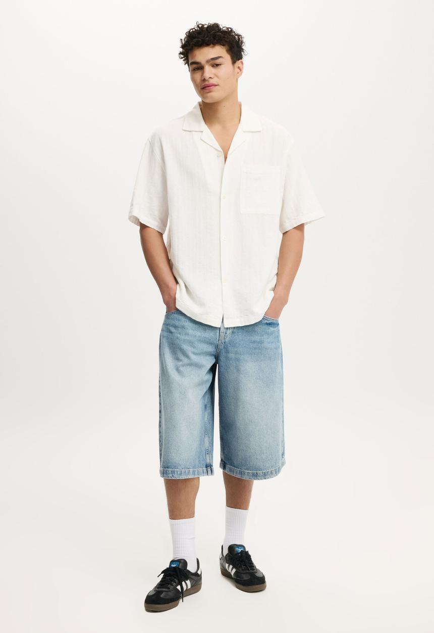 Cotton On - Washed Box Fit Short Sleeve Shirt - White