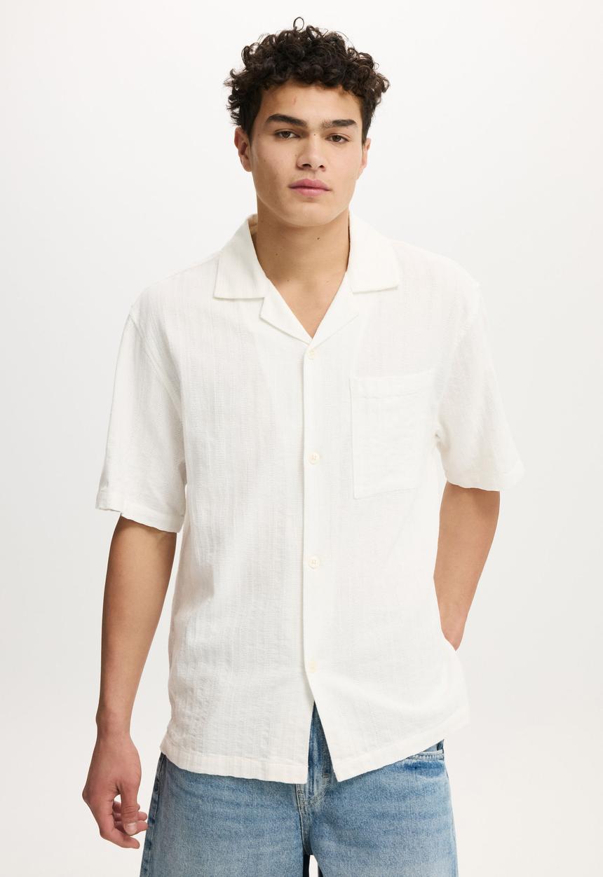 Cotton On - Washed Box Fit Short Sleeve Shirt - White