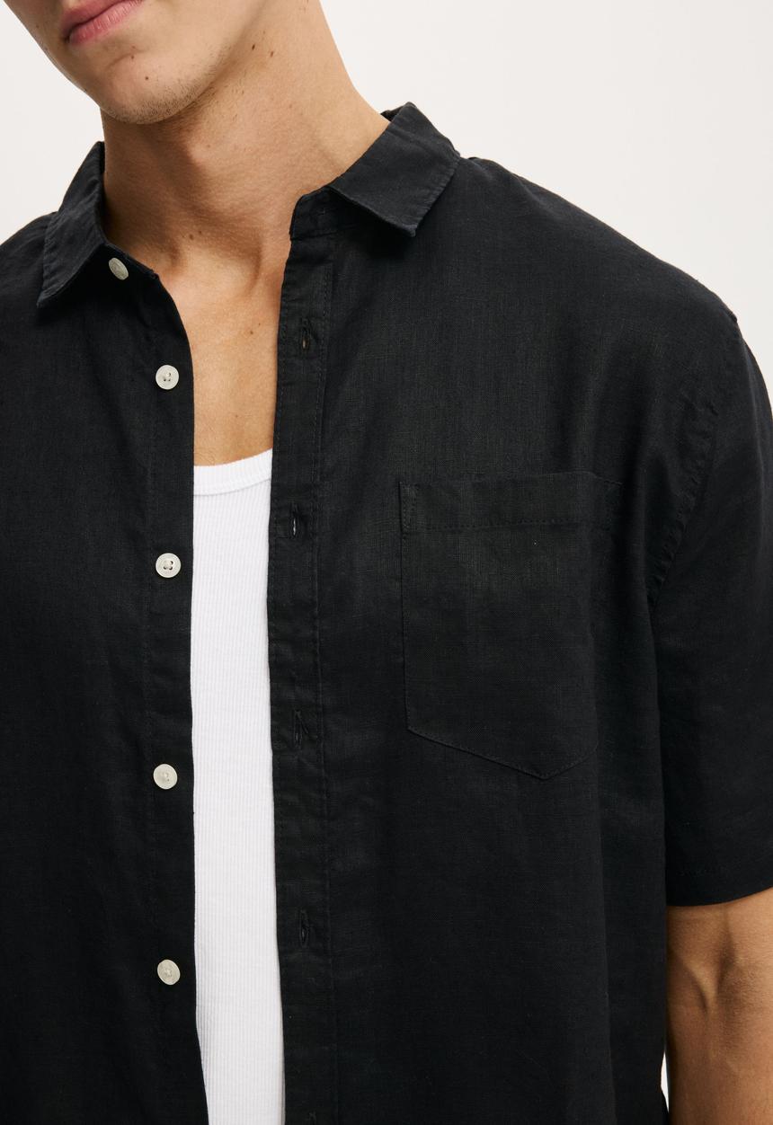 Cotton On - Relaxed Linen Short Sleeve Shirt - Black