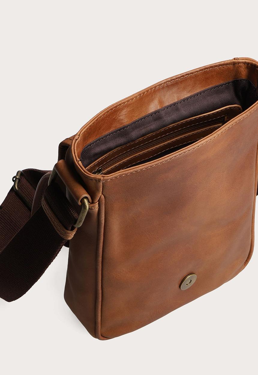 Freedom of Movement - Utility Bag - Pecan