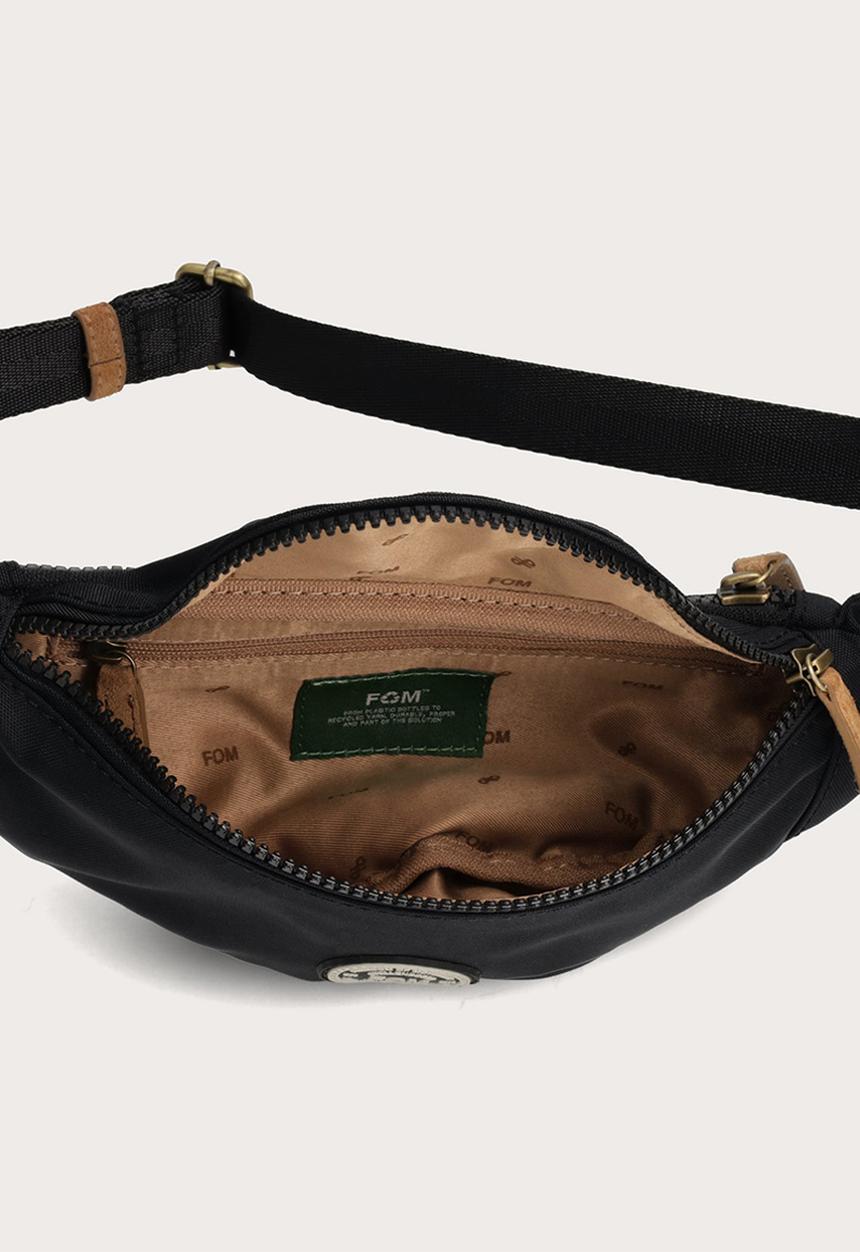 Freedom of Movement - Recycled Moonbag - Black