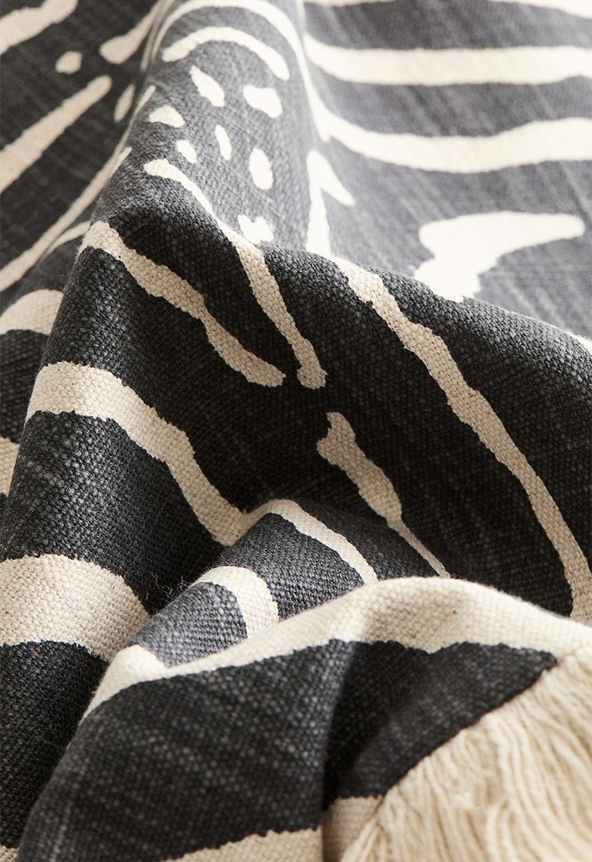 H&M - Fringed linen-blend cushion cover - light beige/zebra print