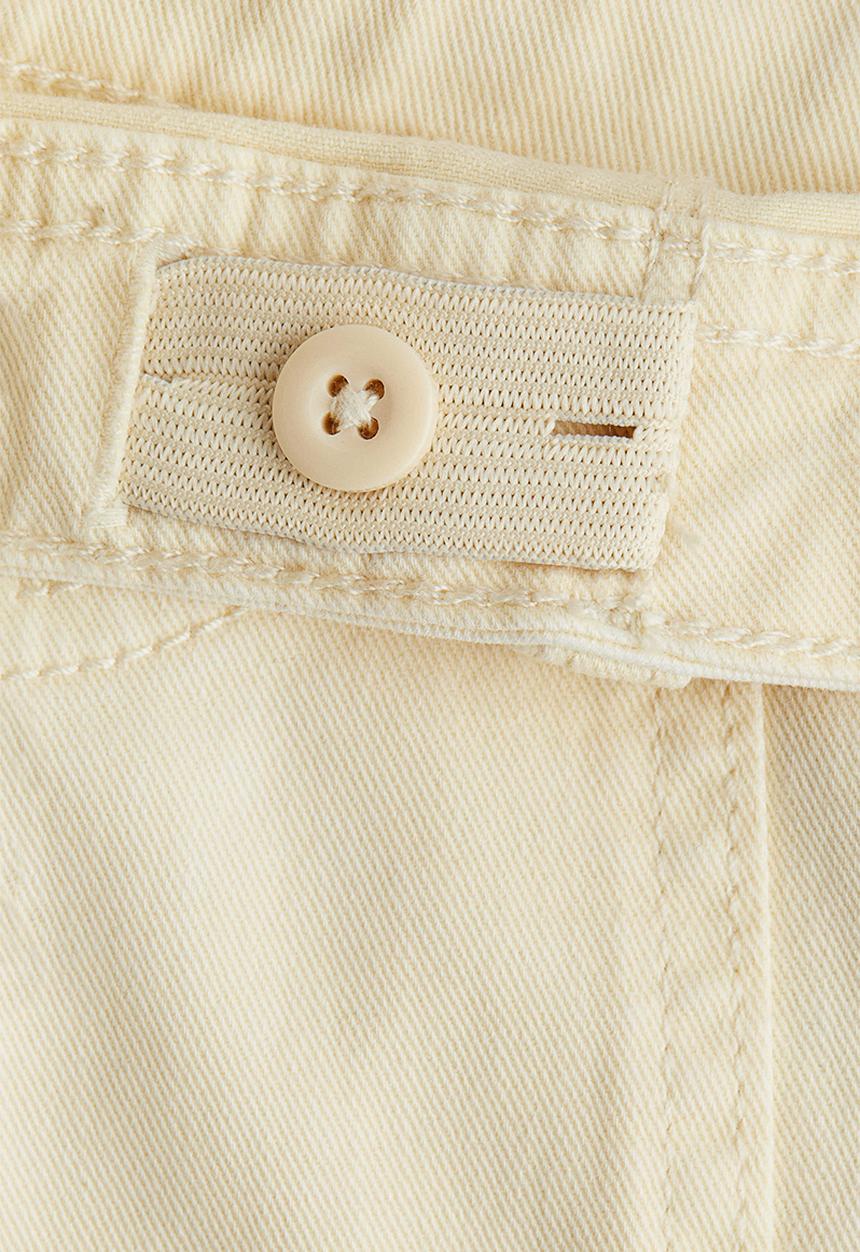 H&M - Twill shorts - light yellow