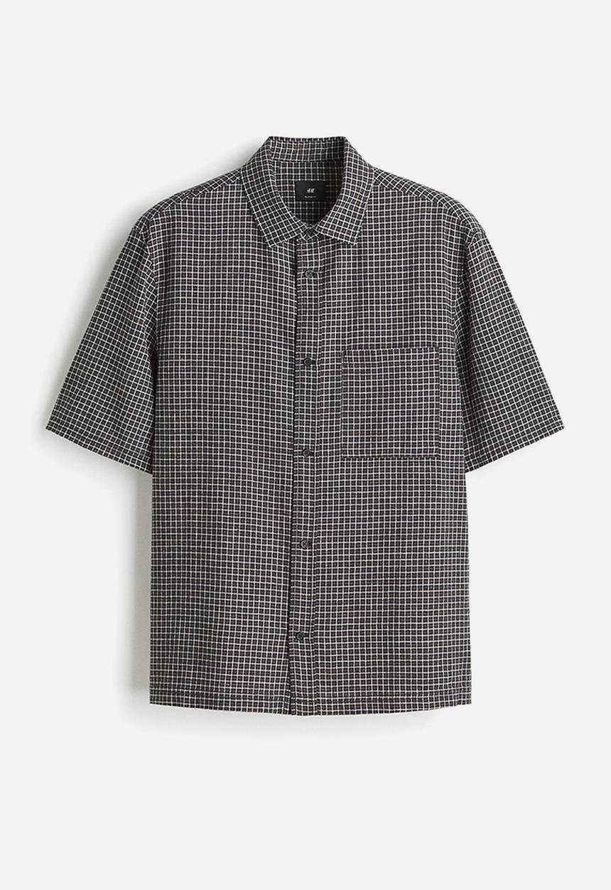 H&M - Oversized fit short-sleeved linen-blend shirt - black checked