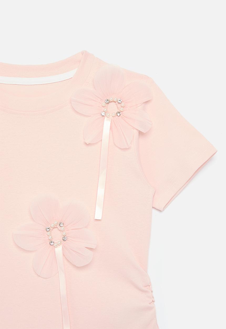 Pop Candy - Side ruched tee with ornamented fabric flowers - baby pink