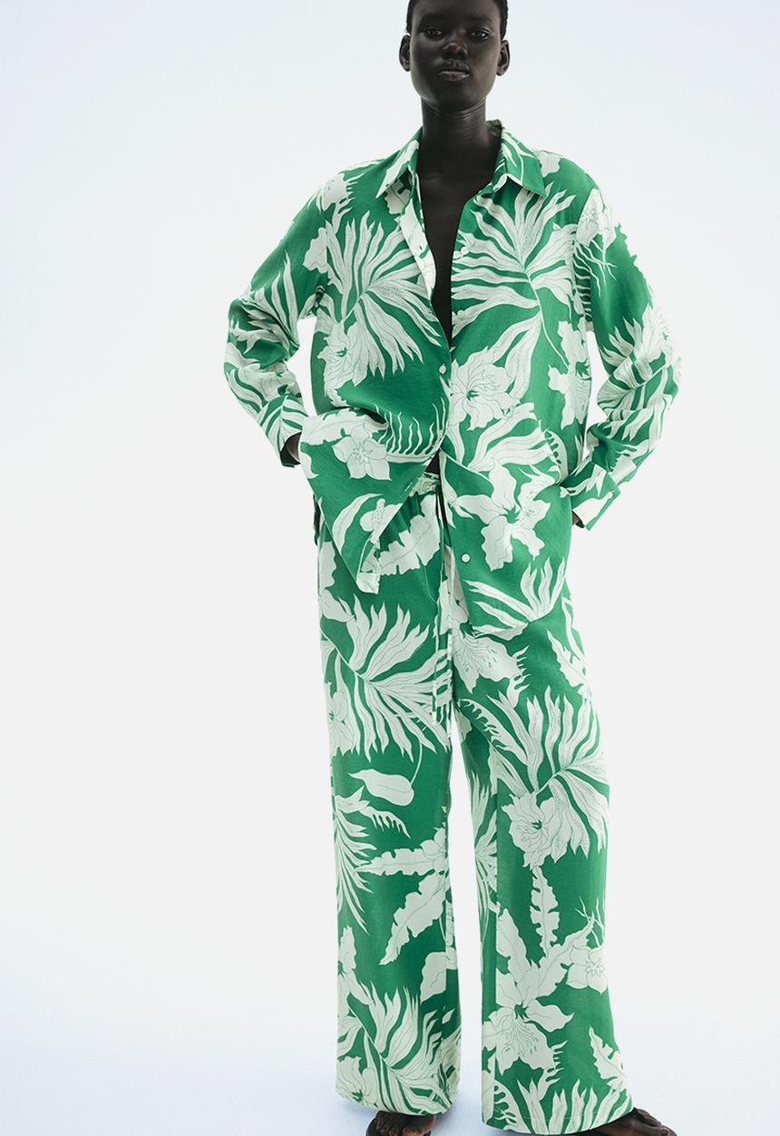 H&M - Patterned oversized shirt - green & white floral
