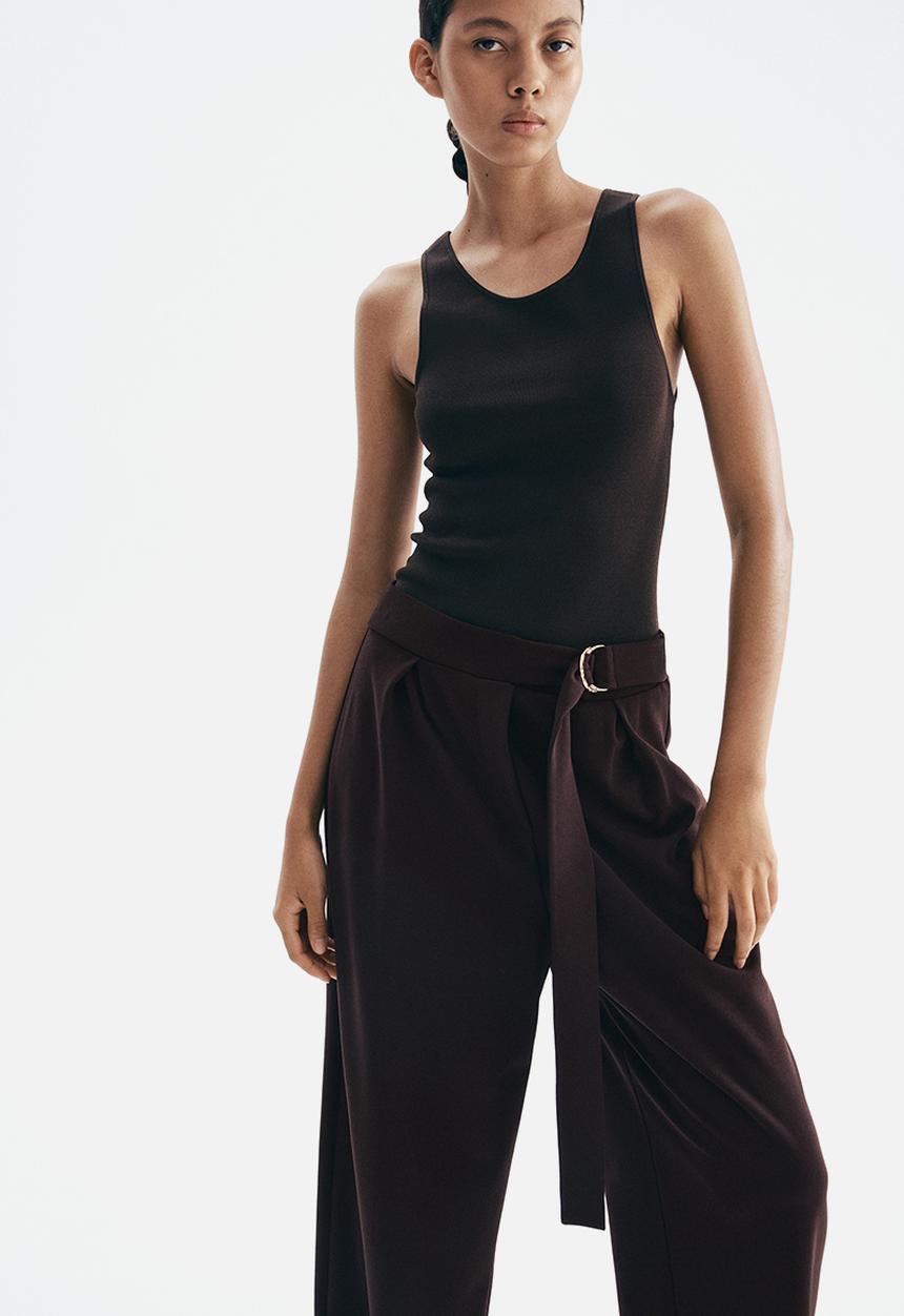 H&M - Belted trousers - dark brown 