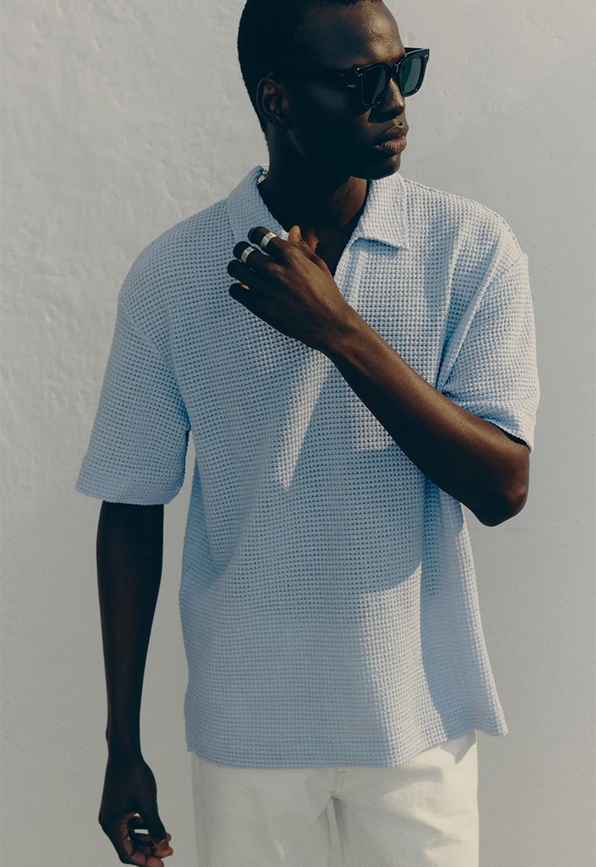 H&M - Loose fit waffled polo shirt - light blue