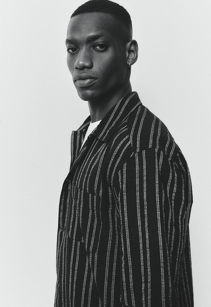 H&M - Regular fit short-sleeved shirt - black/striped