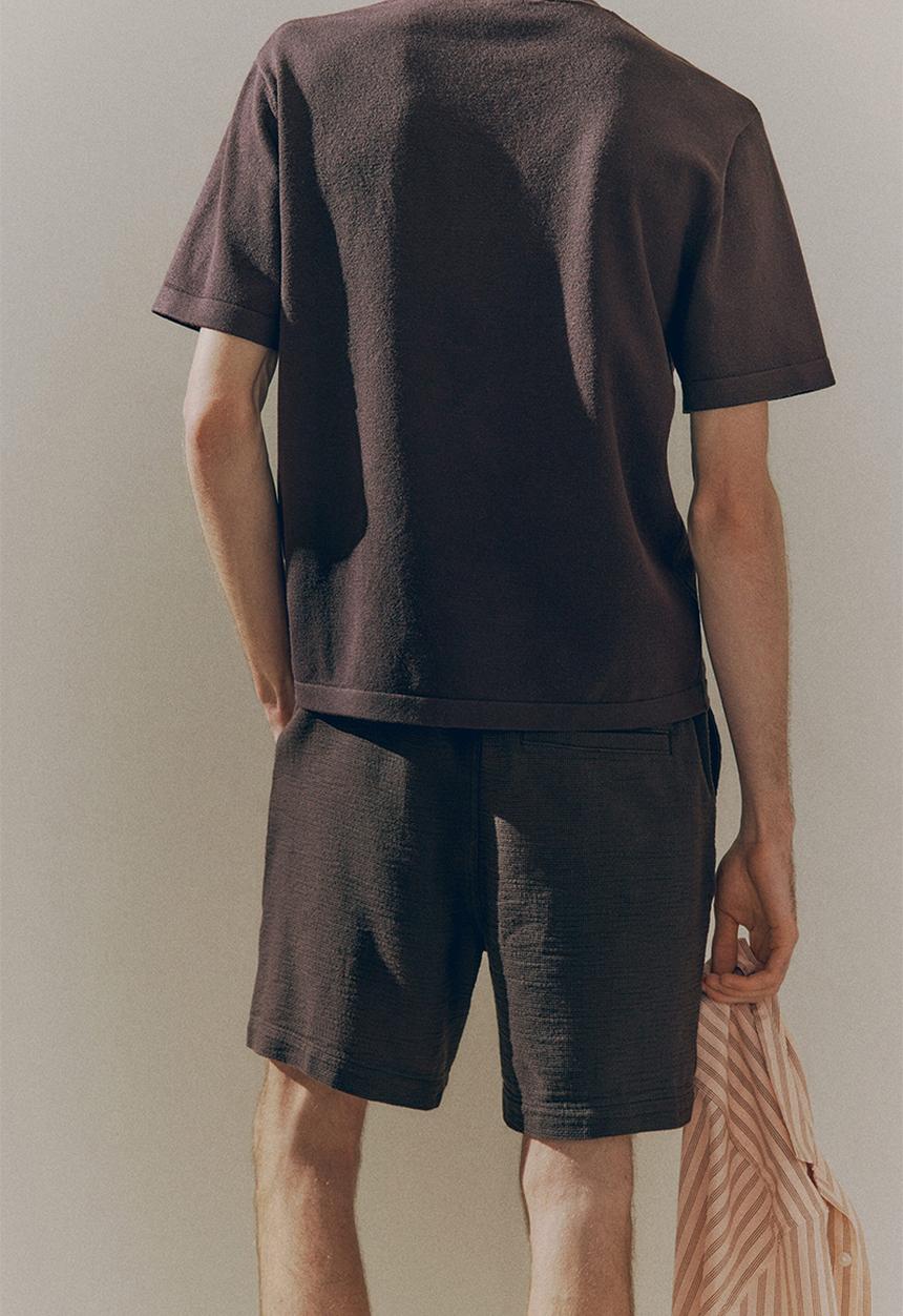 H&M - Regular fit woven shorts - dark brown
