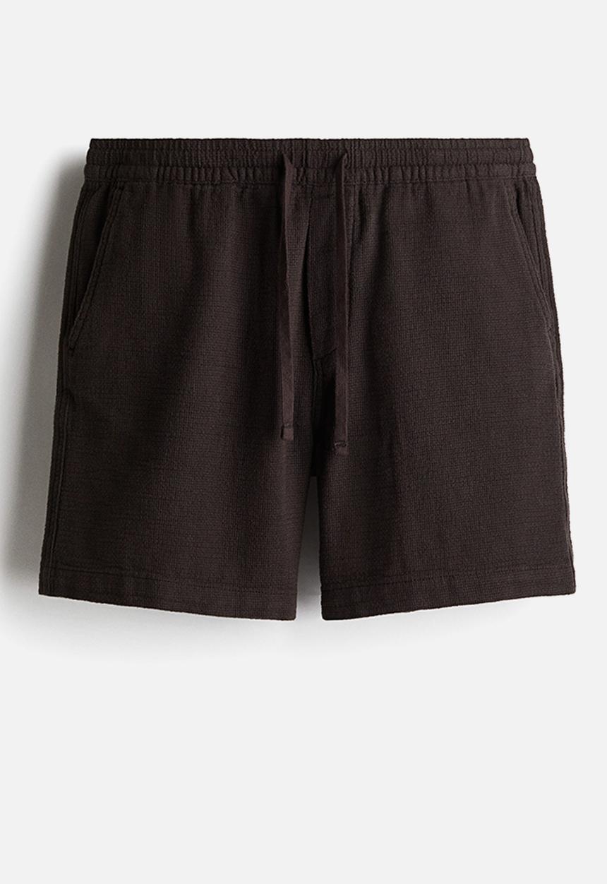 H&M - Regular fit woven shorts - dark brown