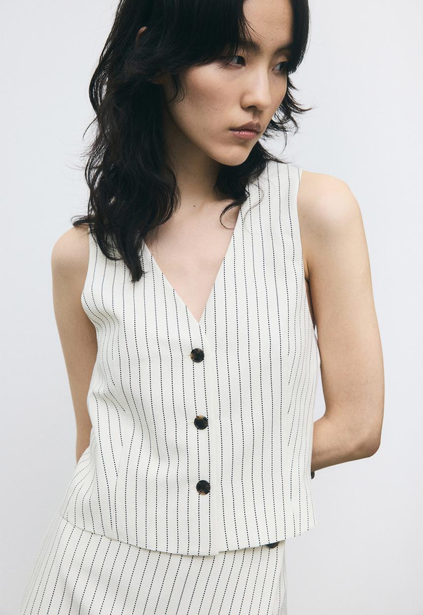 H&M - Short waistcoat - cream/striped