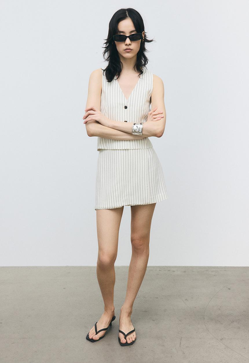 H&M - Short waistcoat - cream/striped