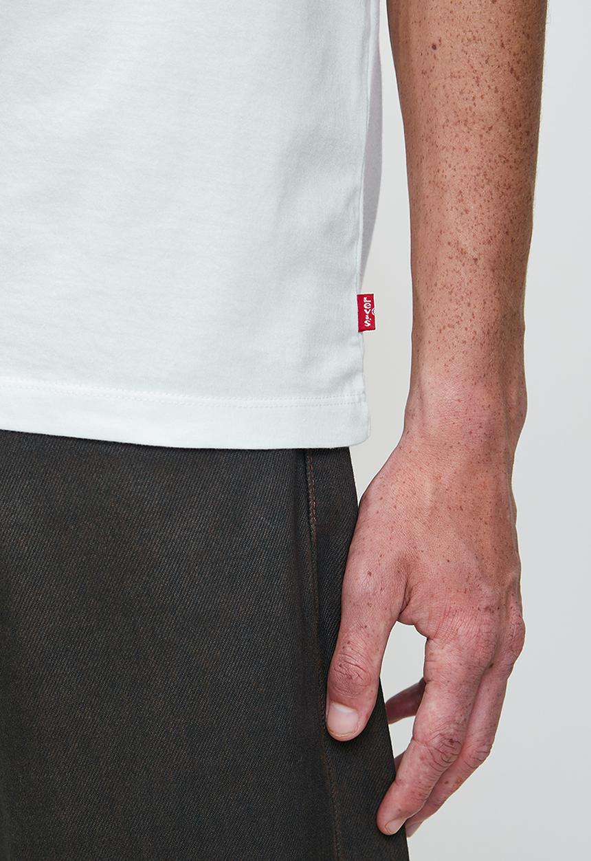 Levi’s® - Graphic Crewneck Tee - Ssnl Bw Bright White+ Graphic