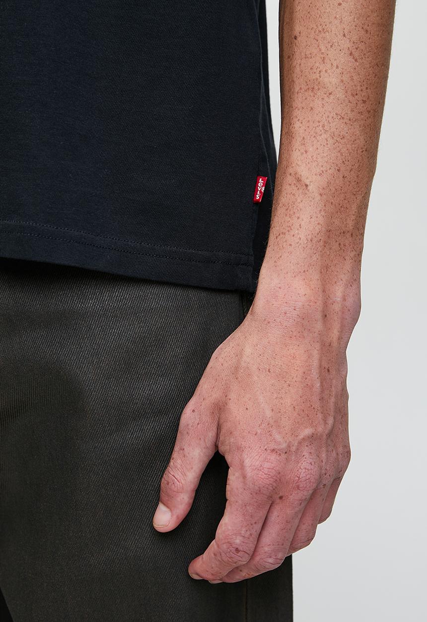 Levi’s® - Lockwood Practice Tee - Two Horse Jersey Jet Black Graphic
