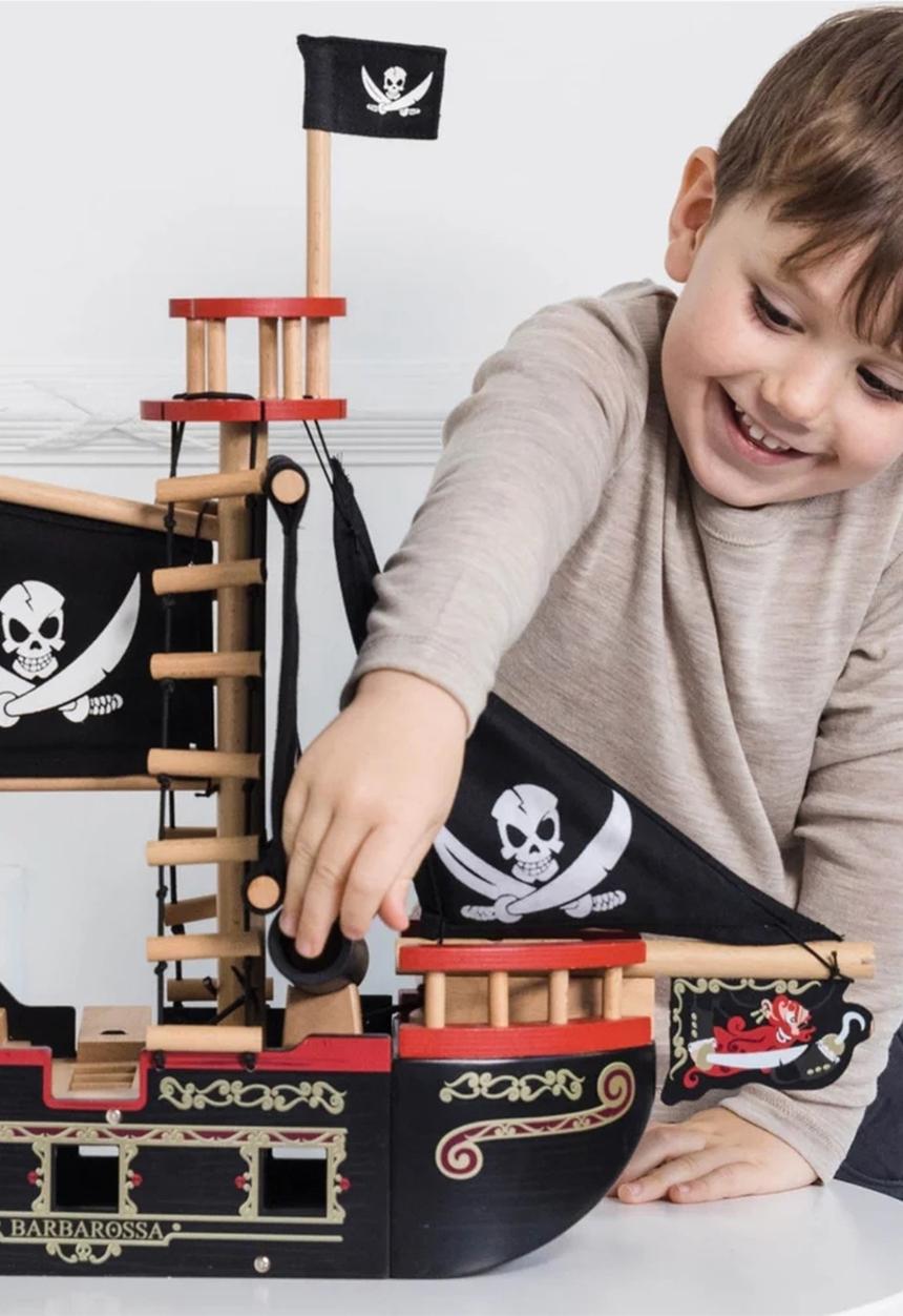Le Toy Van - Barbarossa Wooden Pirate Ship & Characters - brown