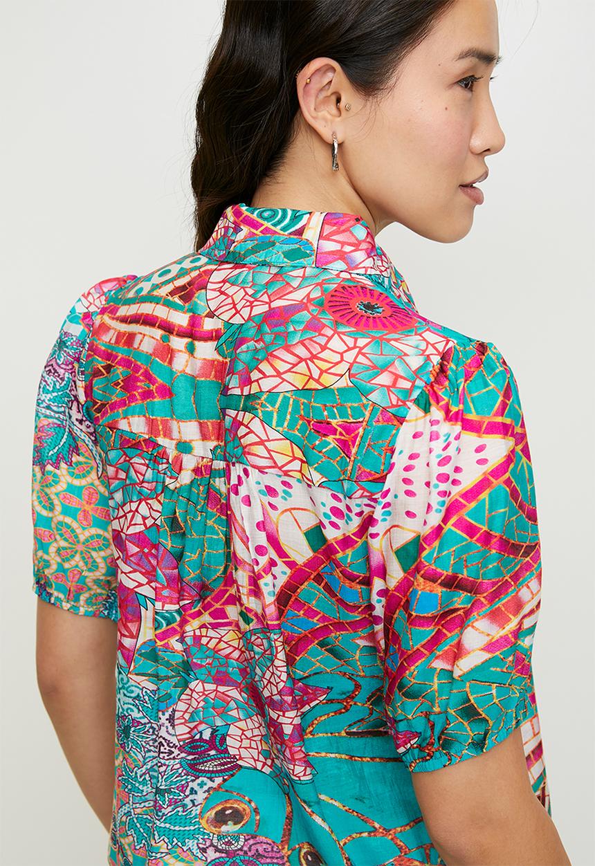 Stella Morgan - S/s multi print fitted shirt with ladder lace detail down seams - turq multi