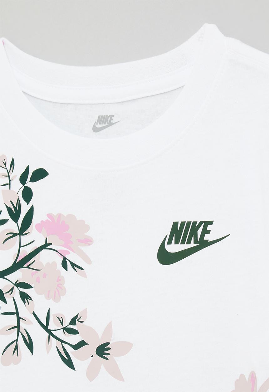 Nike - Nike printed club ringlet tee - white