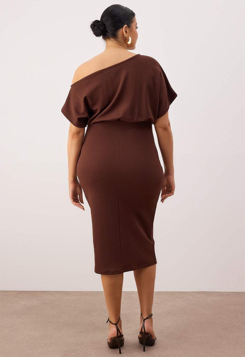 Trendyol - Plus size one shoulder midi dress - brown