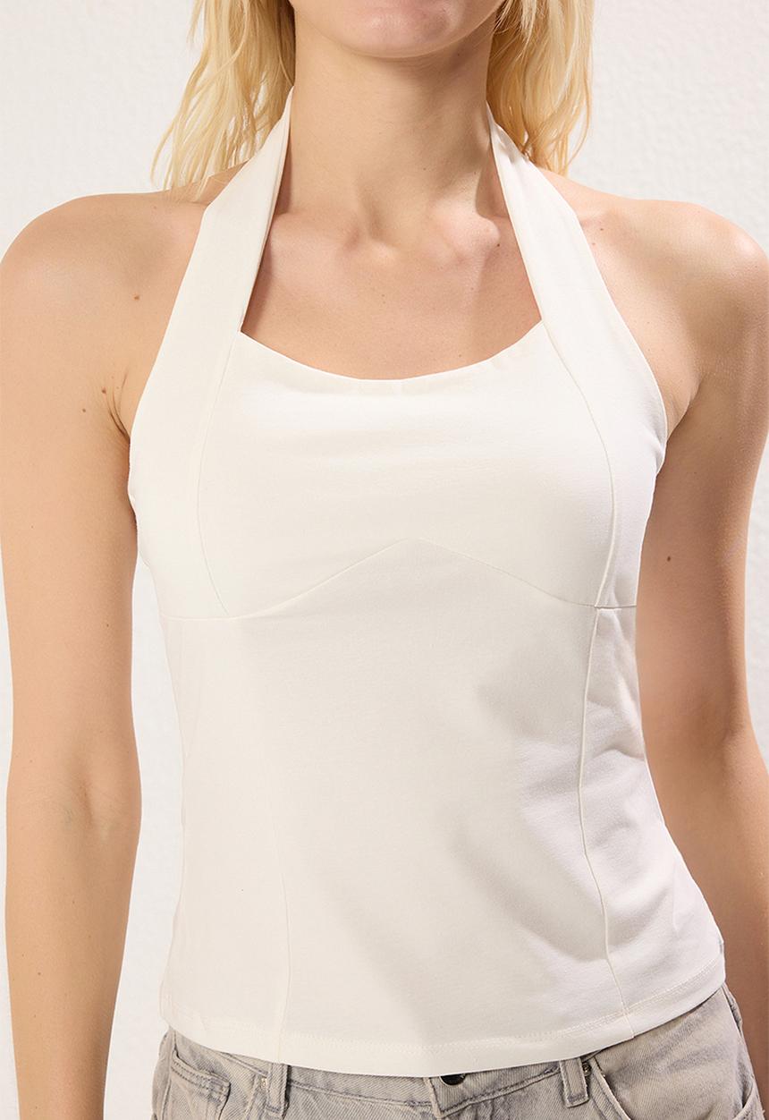 Trendyol - Fitted Knitted Blouse - Ecru